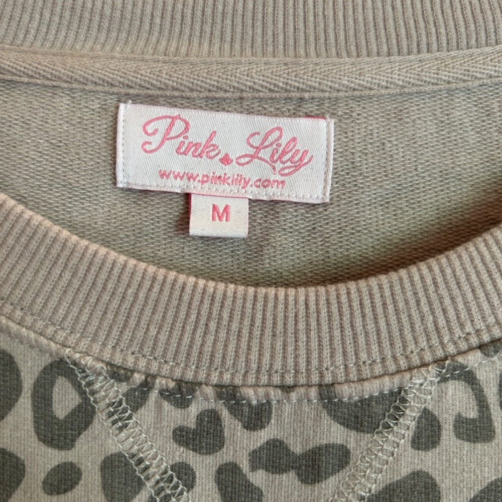Leopard Print Sweatshirt - Picture 4 of 5